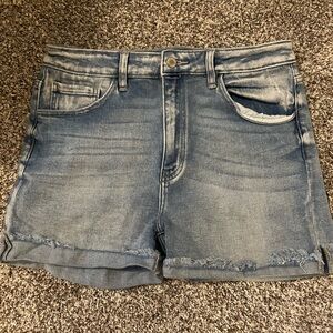 KanCan Kurvy Ultra High Rise Shorts Size 30